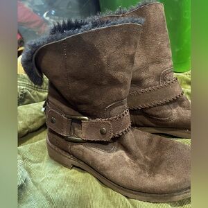 Women’s size 8 short UGG Booties